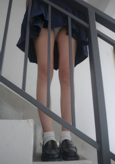 秋霞三级伦电影