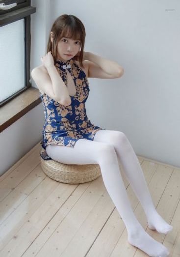厨房掀开馊了裙子子挺进视频